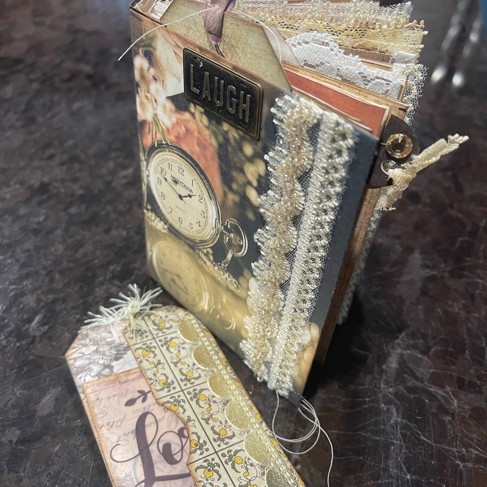 Mini junk journal